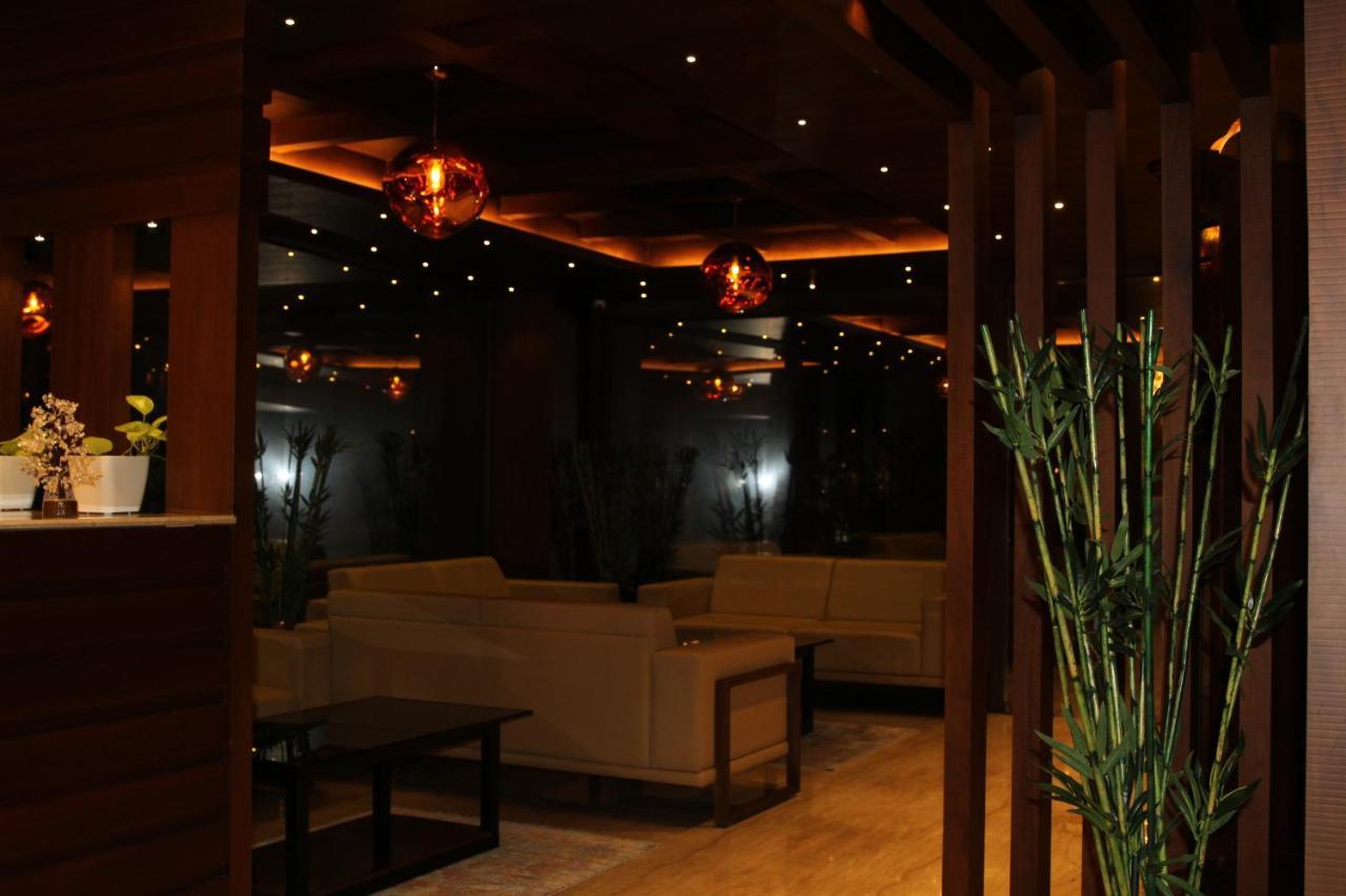 Hotel Retrieve Health & Wellness Kochi Exterior foto